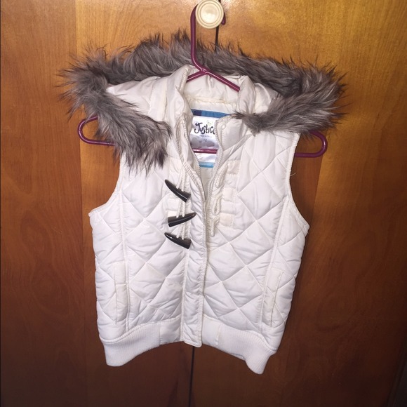 White justice vest - Picture 1 of 1