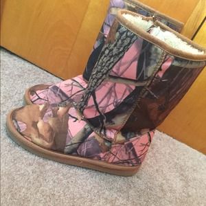 Pink camo boots