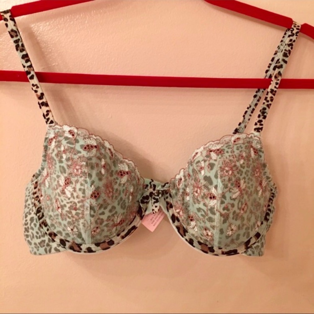 Brand-New Lace Bra 36B and Panty Large