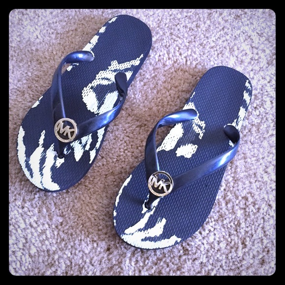 MK flip flops
