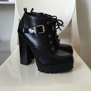 Bundle for @erikataniguchi