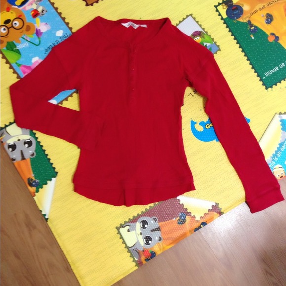 Final sale! Red long sleeve top