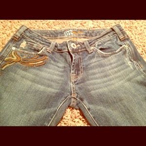 🌹 Miss Me Boot Cut Jeans (Size 28)🌹