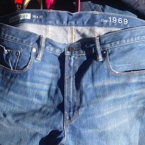 Men's straight fit light wash jeans