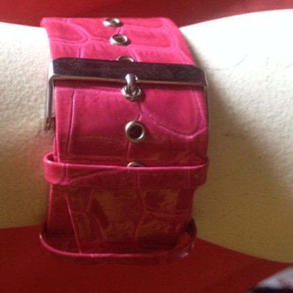 Watch with Pink Band and Rhinestone Numbers - Picture 4 of 4