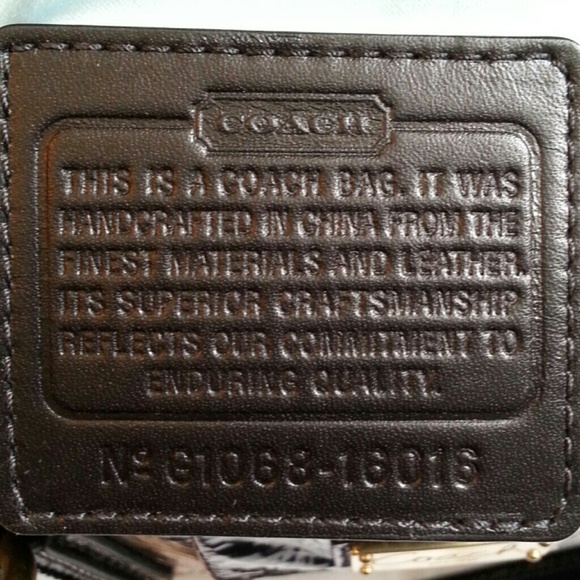 Authentic COACH handbag - Picture 2 of 4