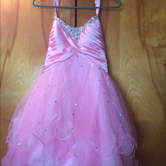 Homecoming dress - Picture 1 of 4