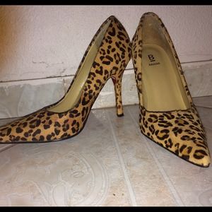 🎉Sold🎉Leopard bakers pumps