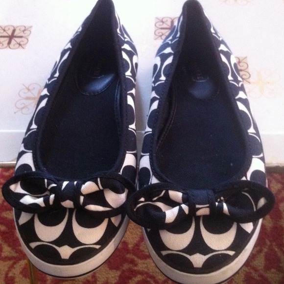 Margie COACH Signature Flats