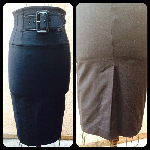 Bebe high waisted skirt