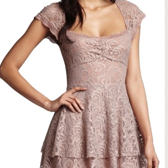 Free People Dresses & Skirts - Super Cute Free people purple lace dress.