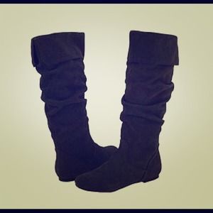 Steve Madden Bonanza Black Faux Suede Boots! 👢🎀
