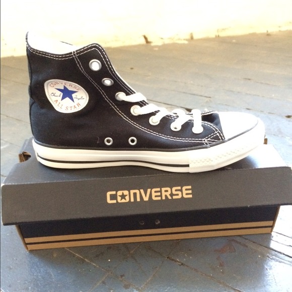 Black Converse Chuck Taylor Hightop New 7 7.5
