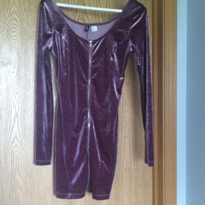 Mauve front zipped dress, Size 8