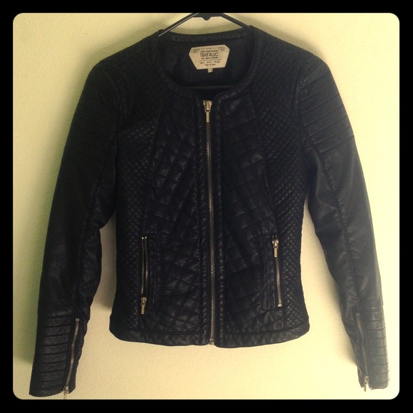 Zara Trafaluc black leather jacket