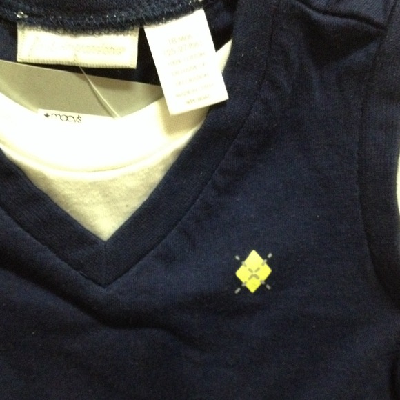 First impressions 18M Boys set - Picture 2 of 3