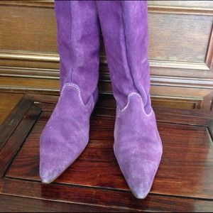 Cute Purple Boot (free*)