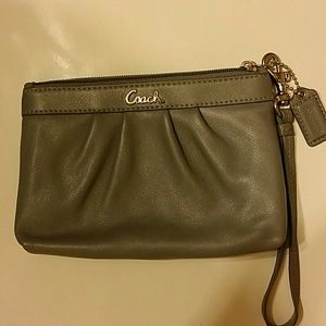 LIKE NEW COACH WRISTLET! REDUCED😊😊😊😊