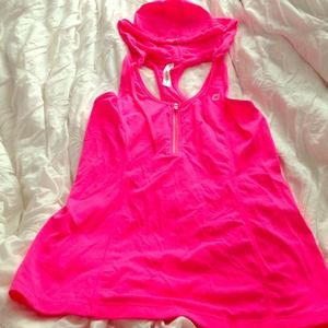 Lorna Jane active size L fits like m with hood!