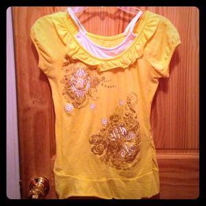 Yellow South Pole top.