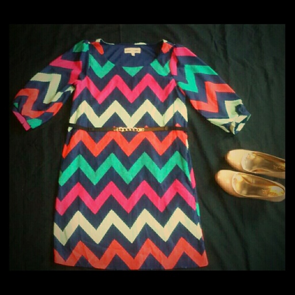 •Super Cute Shift Dress•