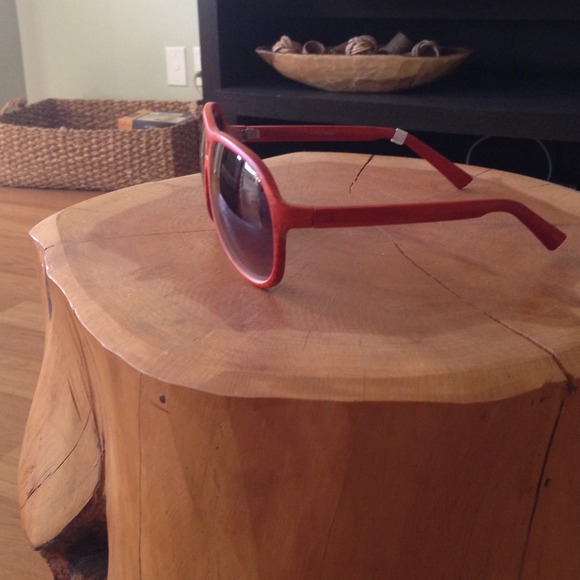Urban Outfitters Orange Wood Framed Sunglasses - Picture 3 of 3