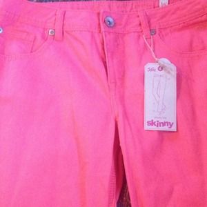 Pink skinny jeans