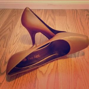 Gently worn brown heels