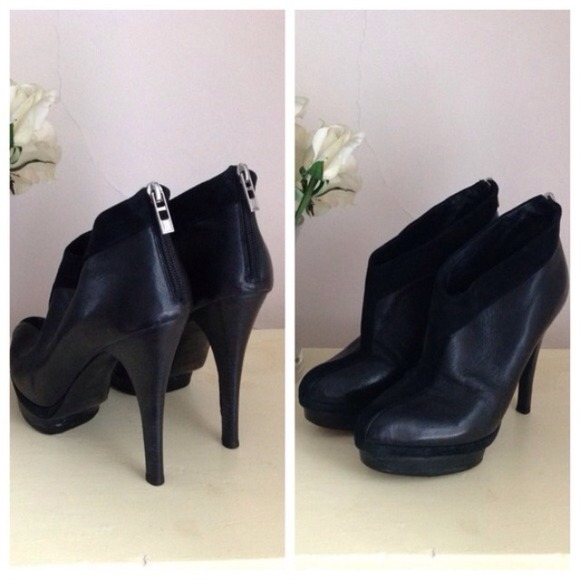 YSL Yves Saint Laurent Booties