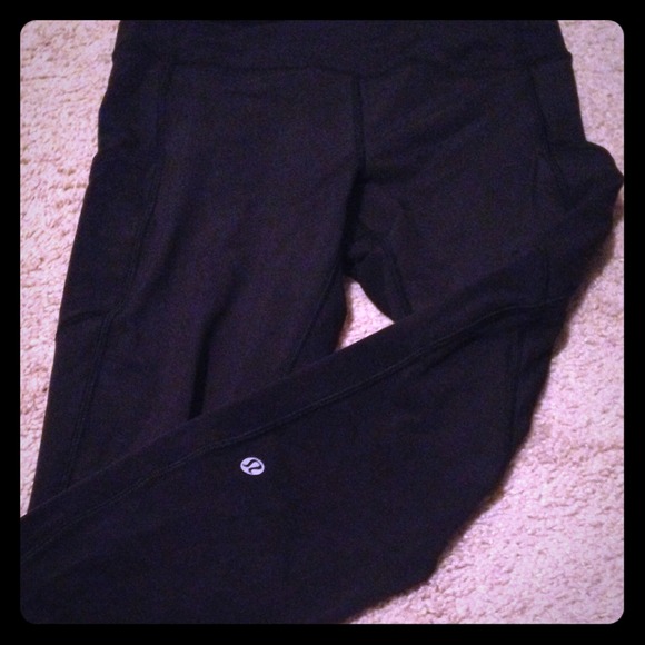 Lululemon black leggings