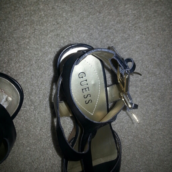 Shoes - Picture 2 of 4