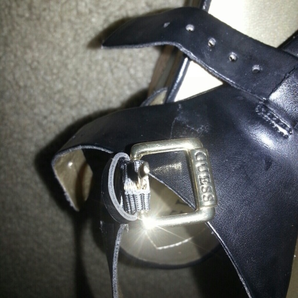 Shoes - Picture 4 of 4