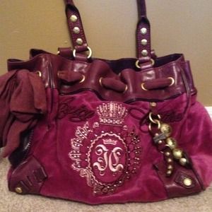 Adorable Juicy Couture slouchy violet hobo!