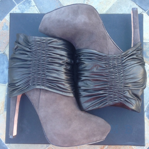 ❌GONE❌😘  L.A.M.B. Ruched ankle suede booties - Picture 2 of 4