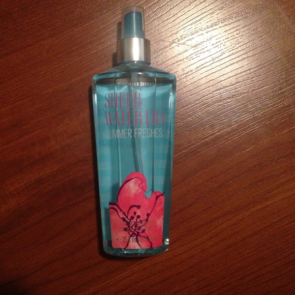 Brand new Victoria secret fragrance mist.