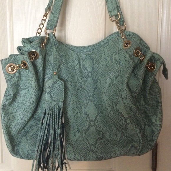 Faux leather snakeskin design bag