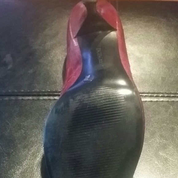 BCBG RED HIGH HEELS - Picture 4 of 4