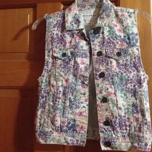 Pacsun Floral Vest