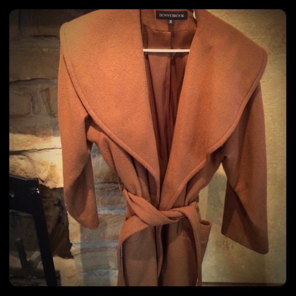 Vintage DonnyBrook wool coat