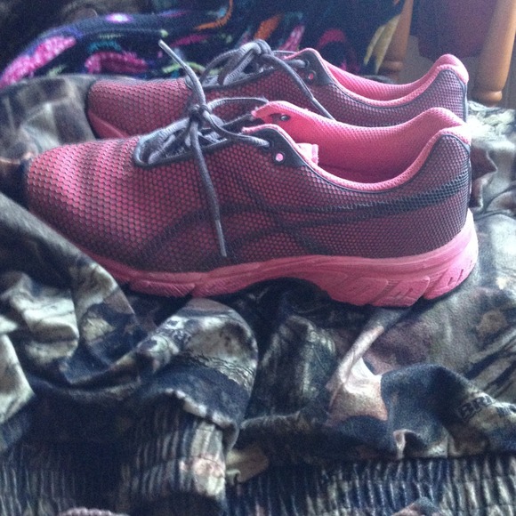 Asics Sneakers