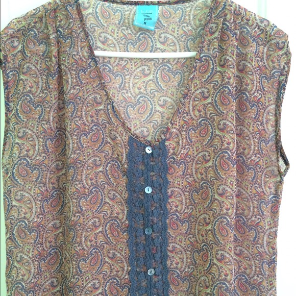 💥SOLD💥Chiffon cropped top