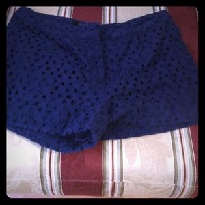 Sold in bundle⭐️Blue lace eyelet short shorts