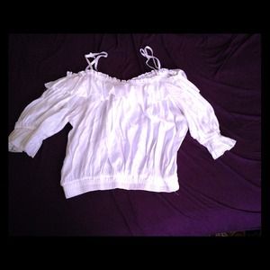 Crop top off the shoulders