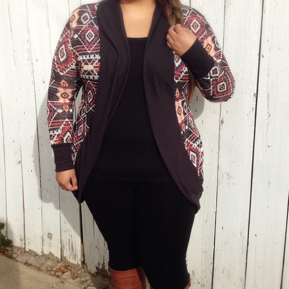 π Tribal Print Cardigan - Picture 3 of 4