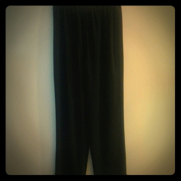 Preloved black pants in good condition