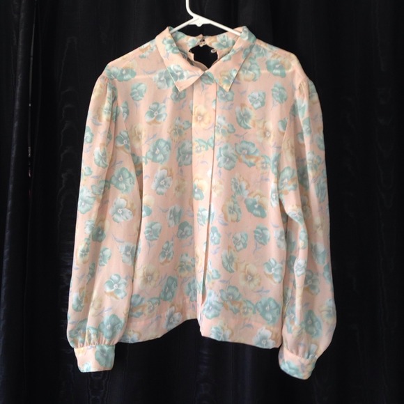 Very cute floral polyester blouse - Picture 1 of 3