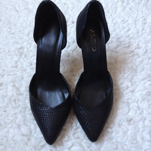 Aldo Embossed snakeskin stilettos