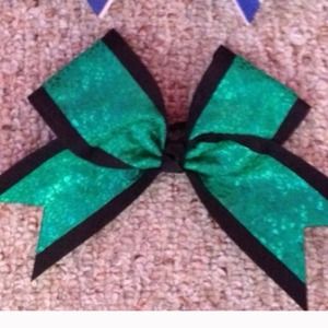 Cheer bow