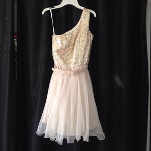 Beautiful Delia's off-white/gold formal dress