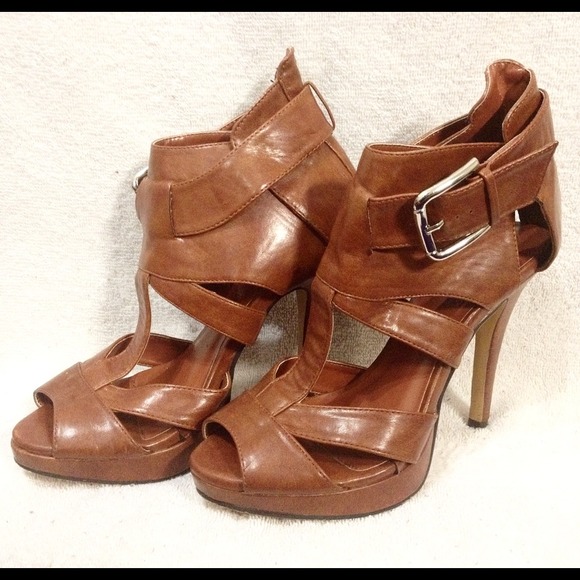 Brown Heels!